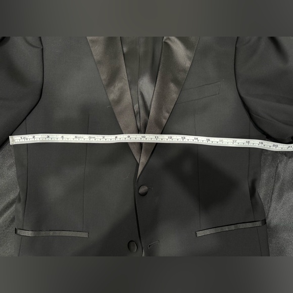 Hugo Boss Tuxedo kit - Picture 6 of 15